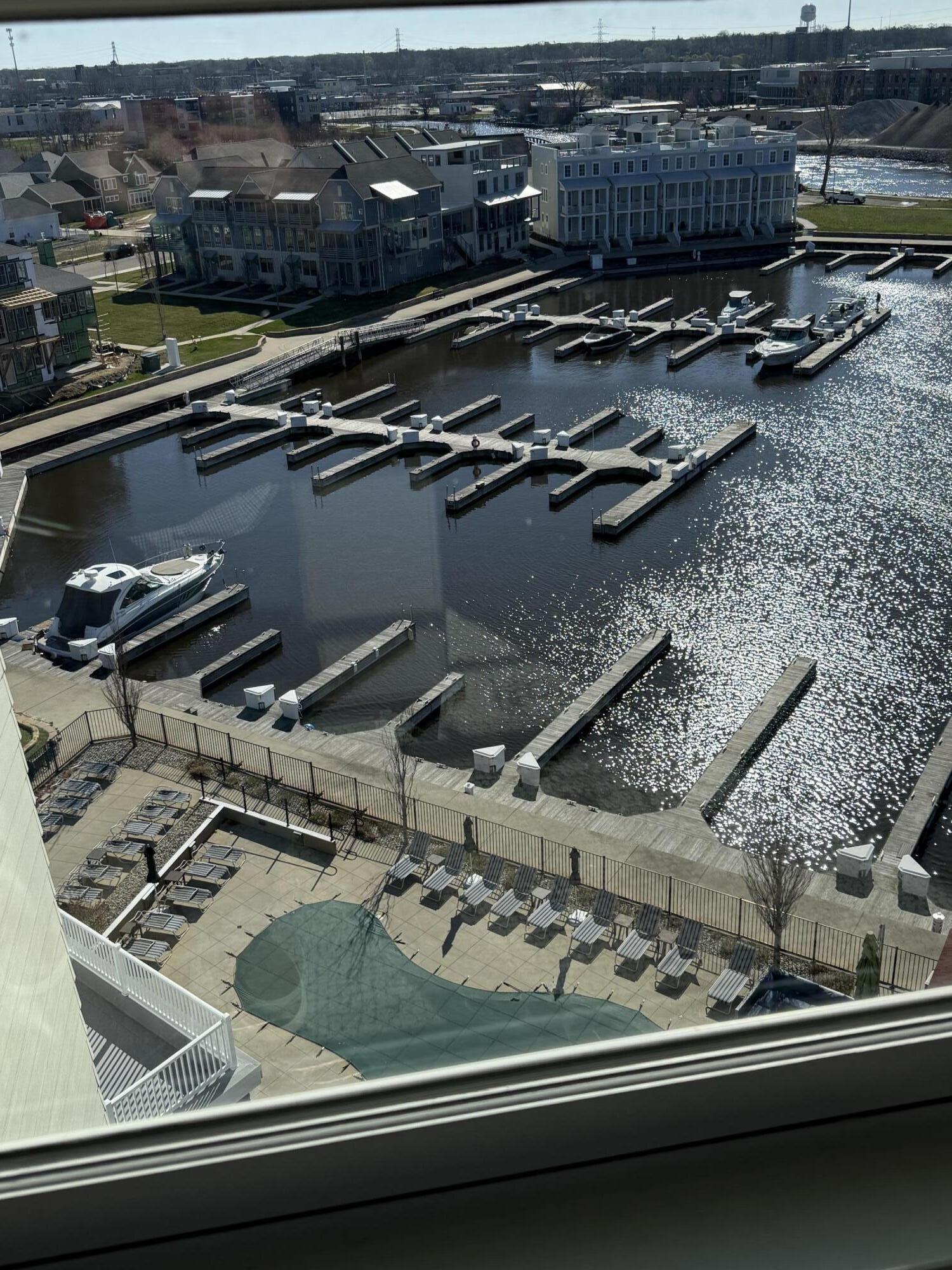 800 Whitwam Drive 5 & 5A