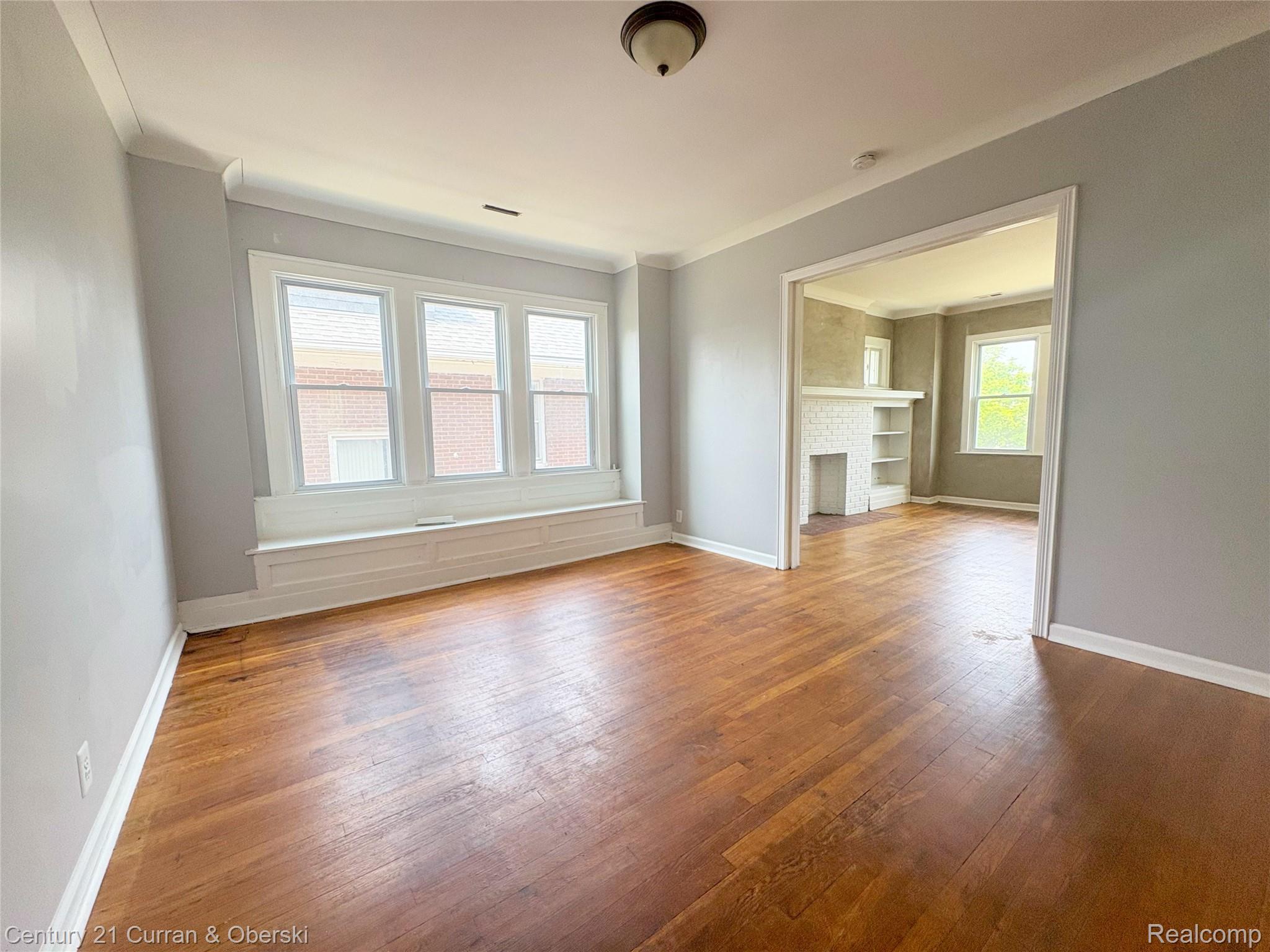 2135 Lakewood