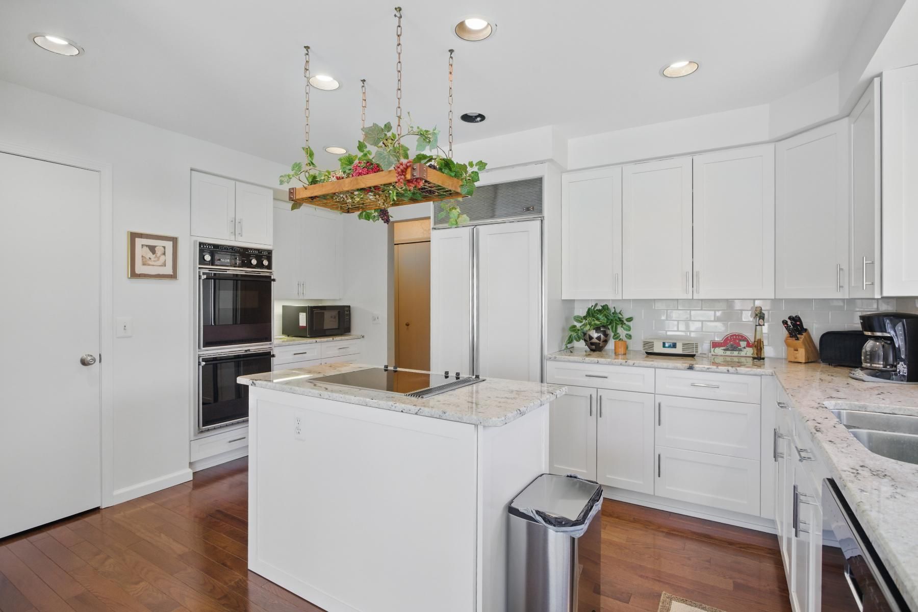 4601 PIER Drive