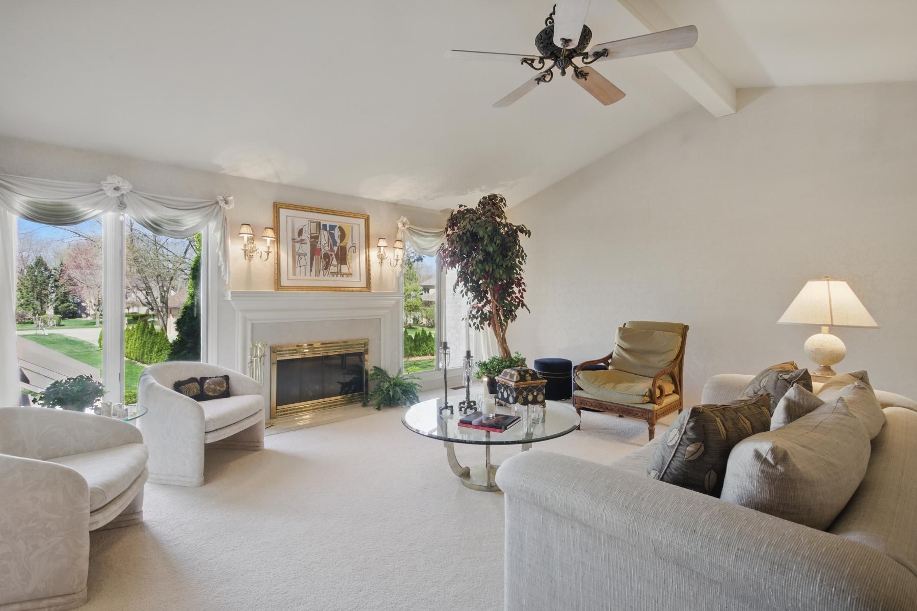 4601 PIER Drive