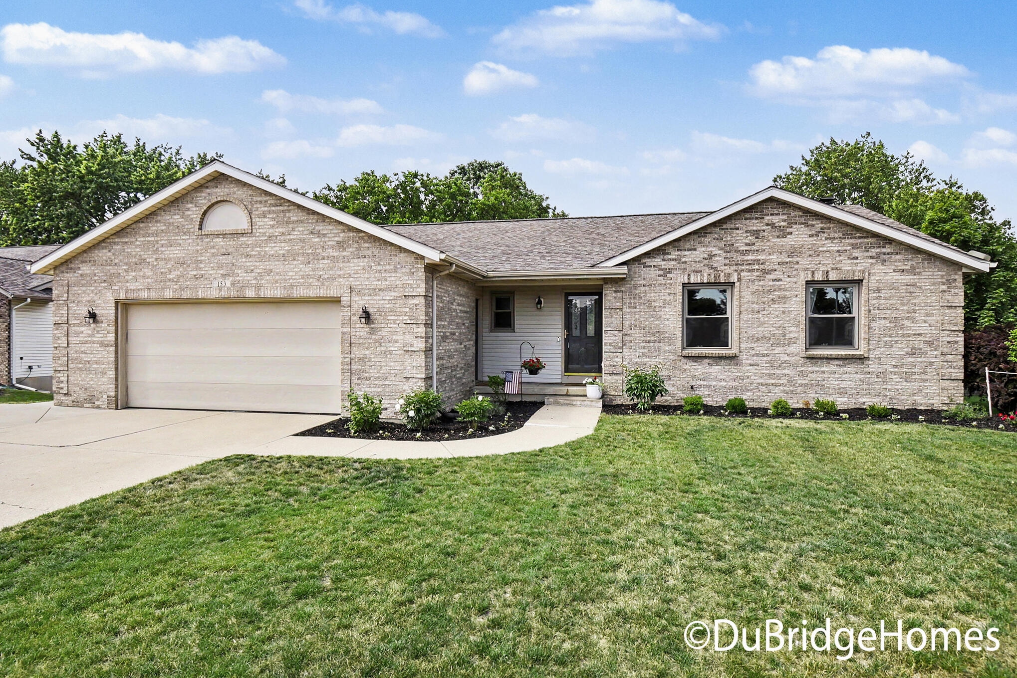 153 Suncrest Court SW