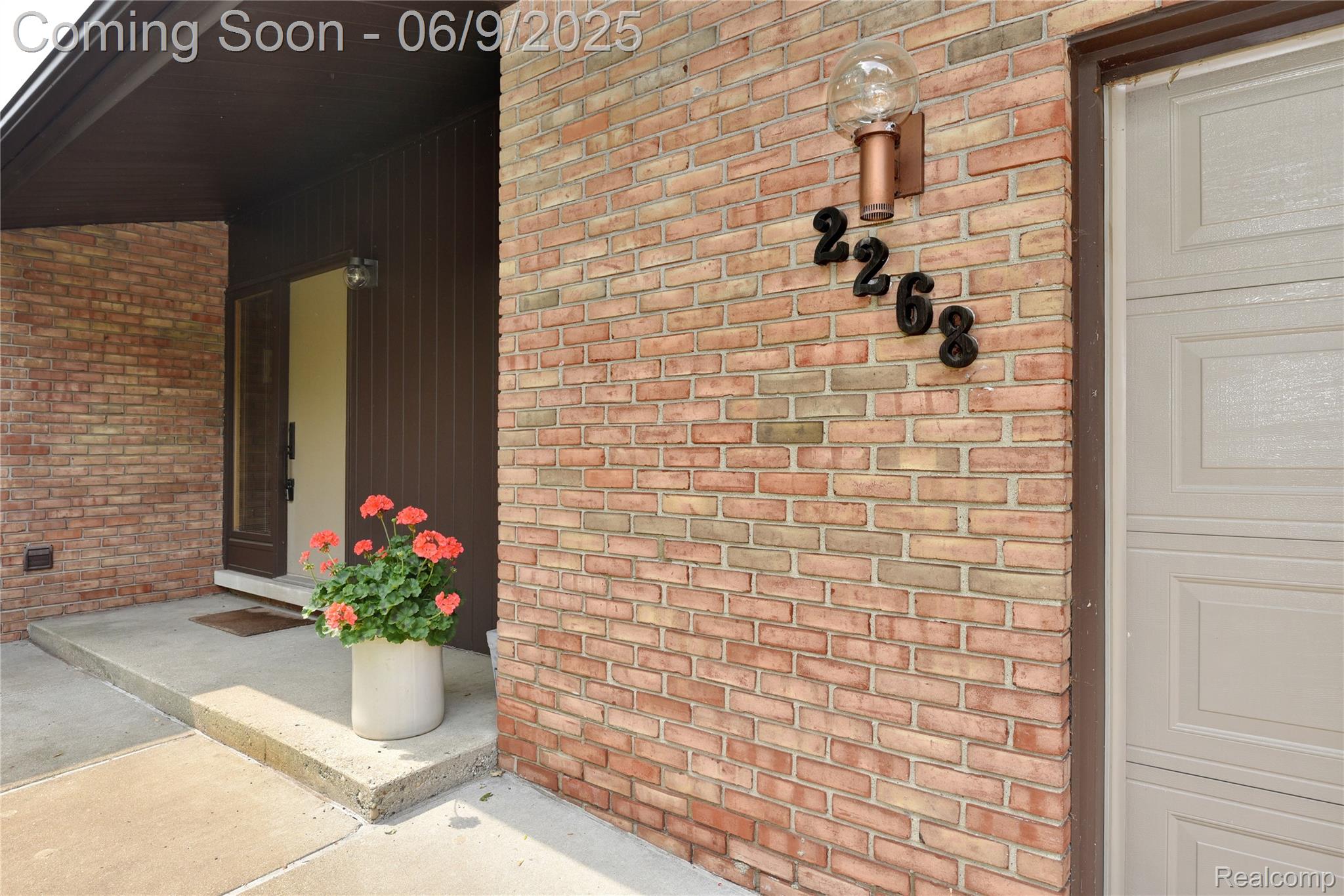 2268 Devonshire Road