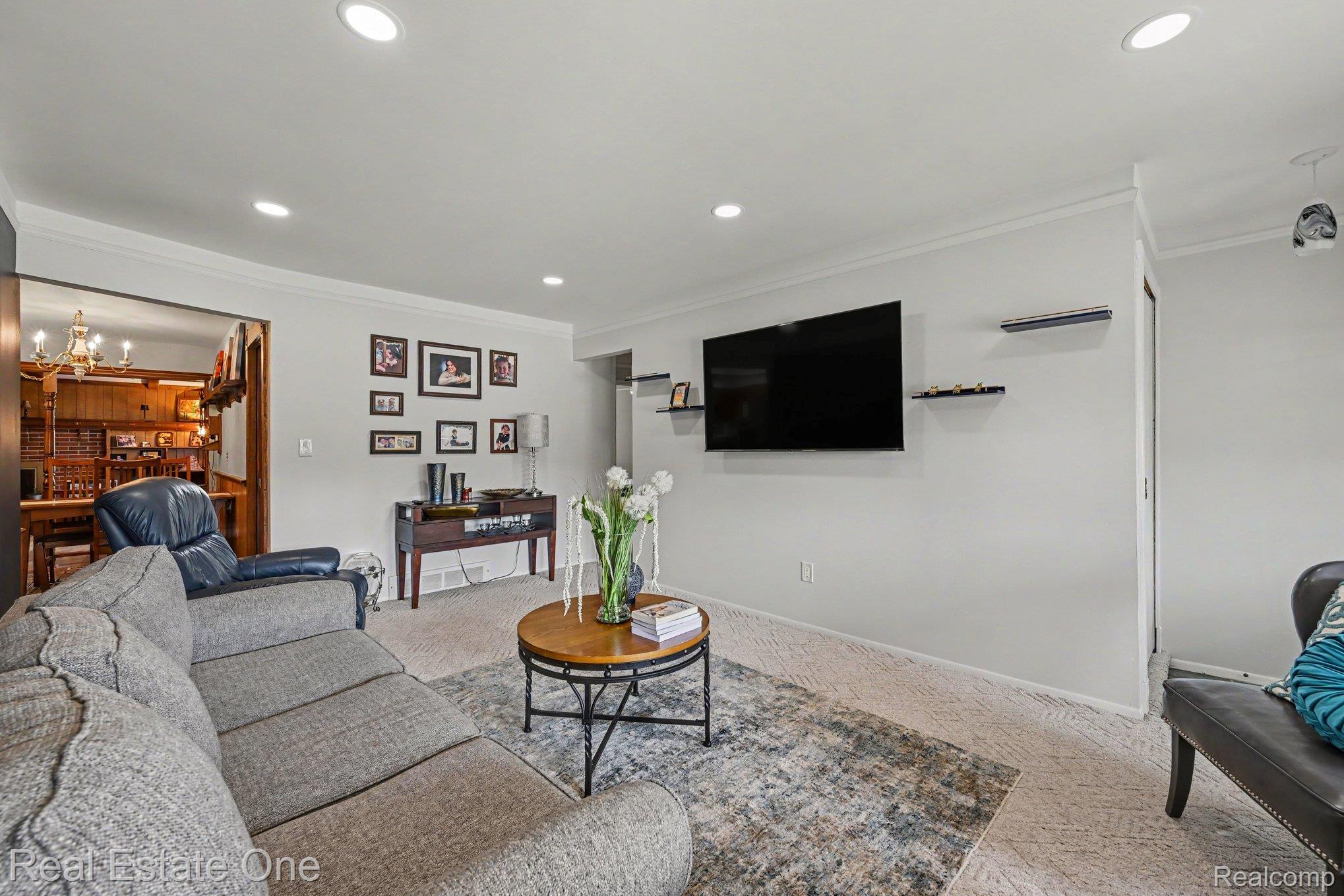 10928 Balfour Avenue