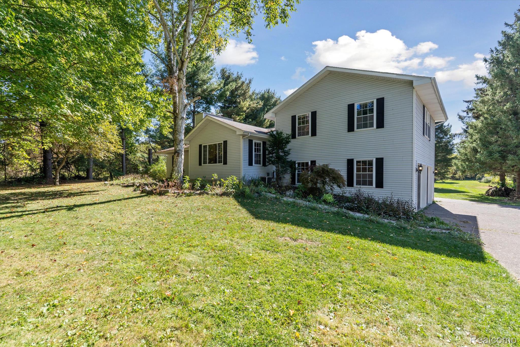 2860 E Coon Lake Road