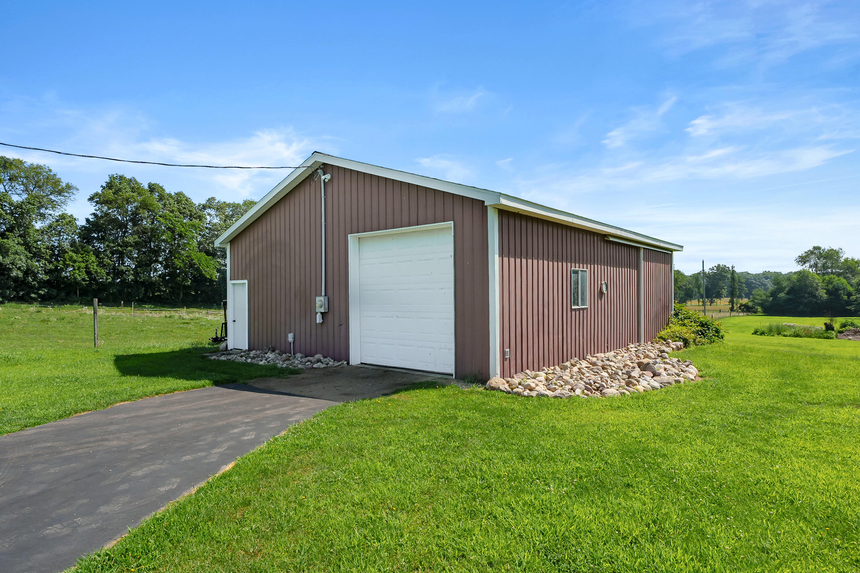 9642 2 1/2 Mile Road