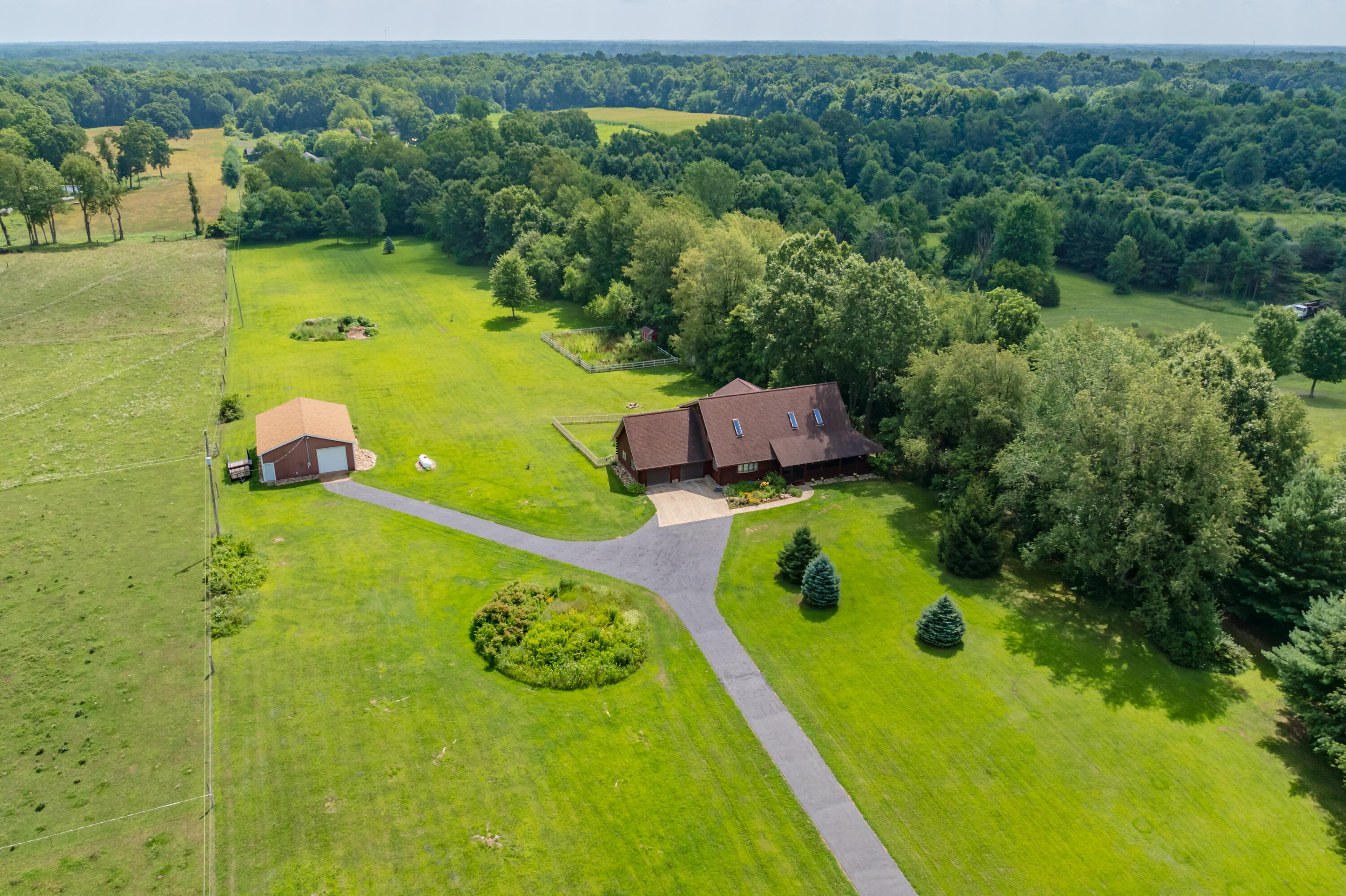 9642 2 1/2 Mile Road