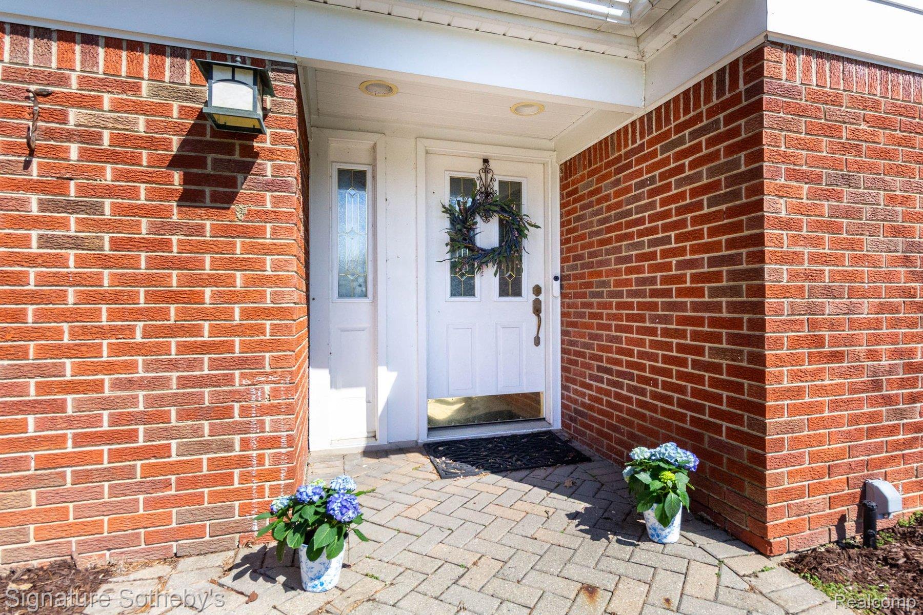 21890 Hampton Street