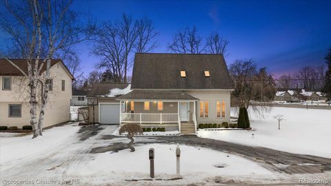 15850 Edsel Drive Clinton Charter Township MI 48035