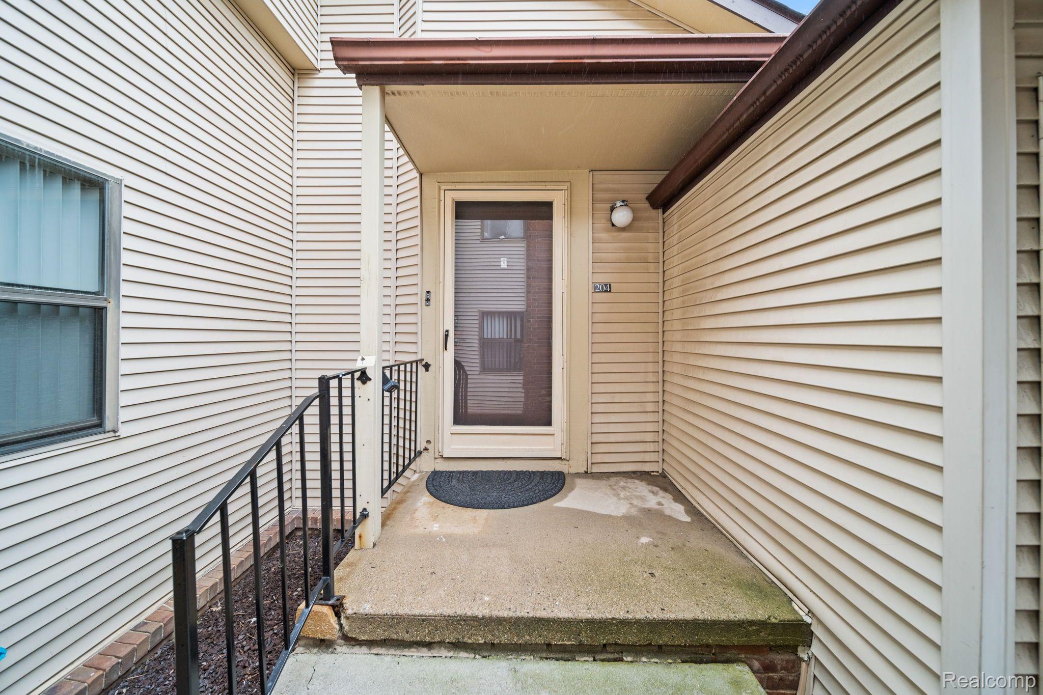 6540 RIDGEFIELD Circle 204