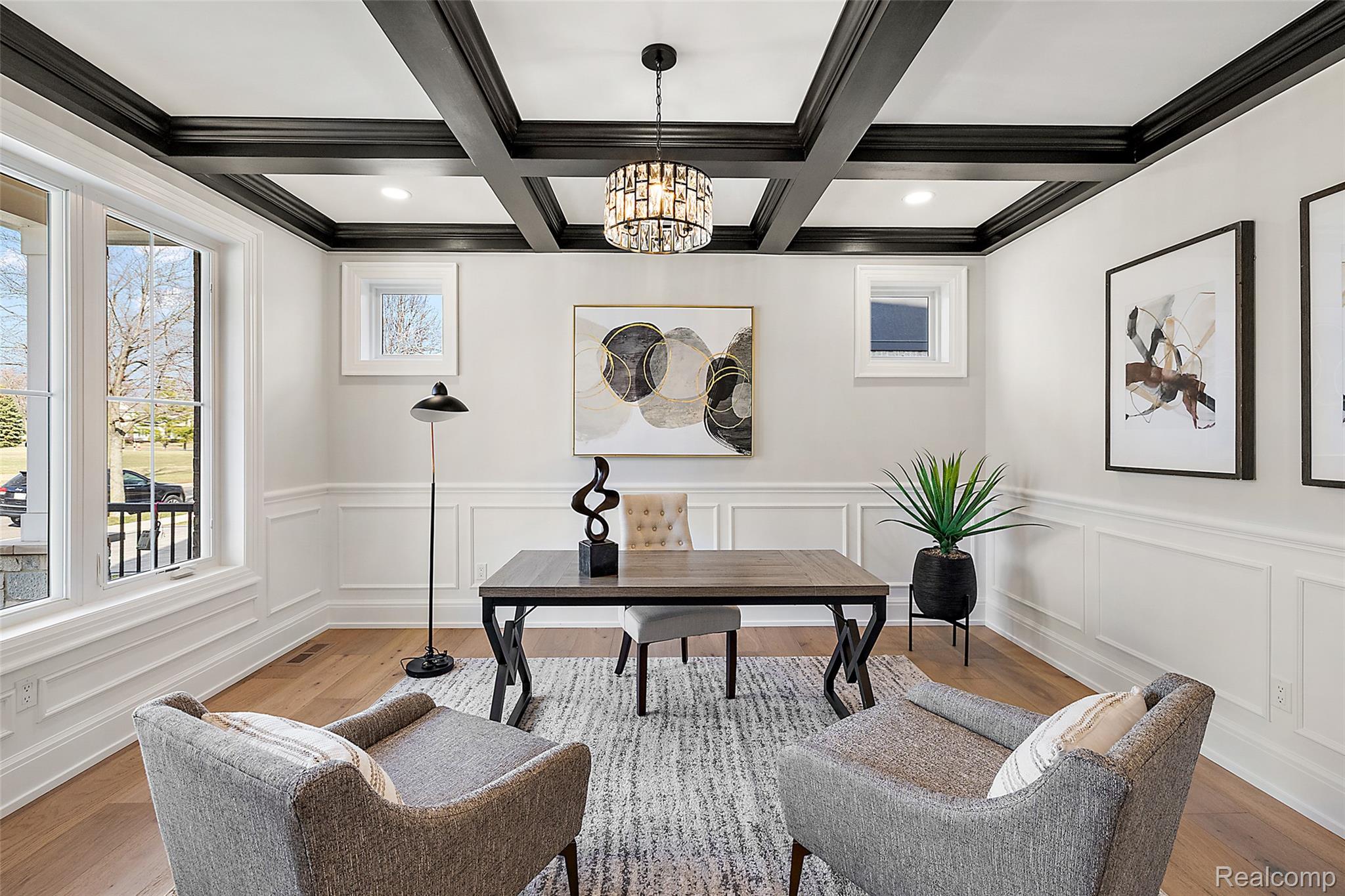 2182 Buckingham Avenue