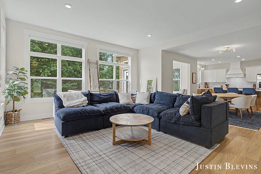 3362 Eagle Peak Court