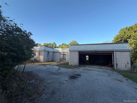 17241 Lands End Chelsea City MI 48118