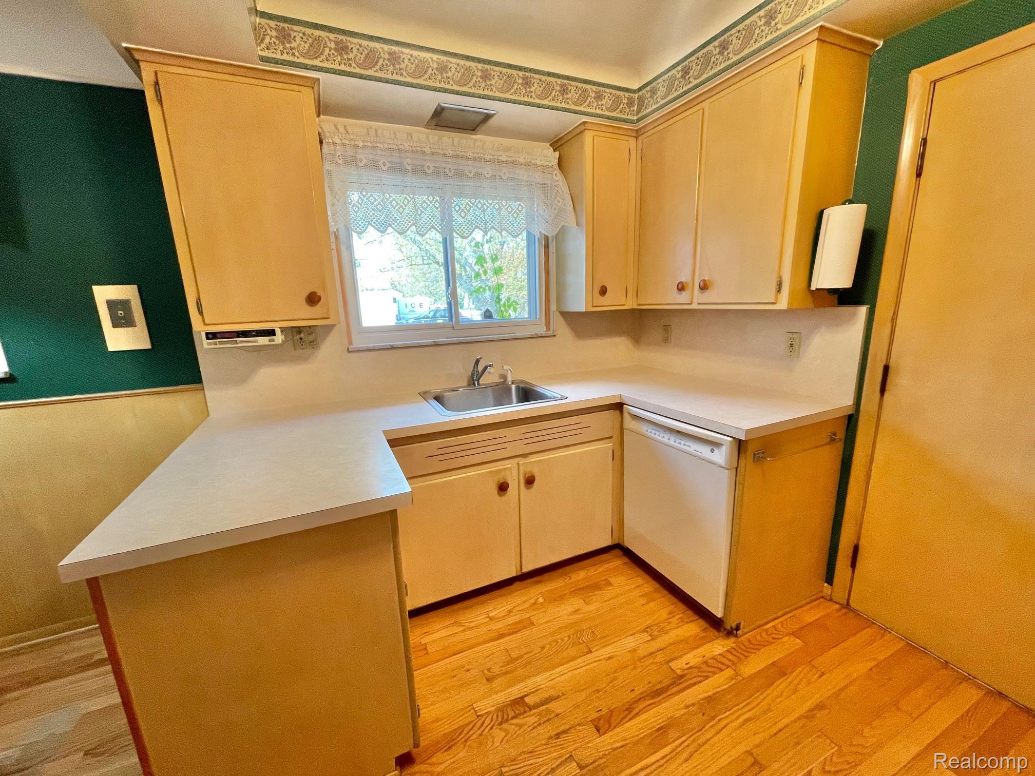 29937 Maplegrove Street