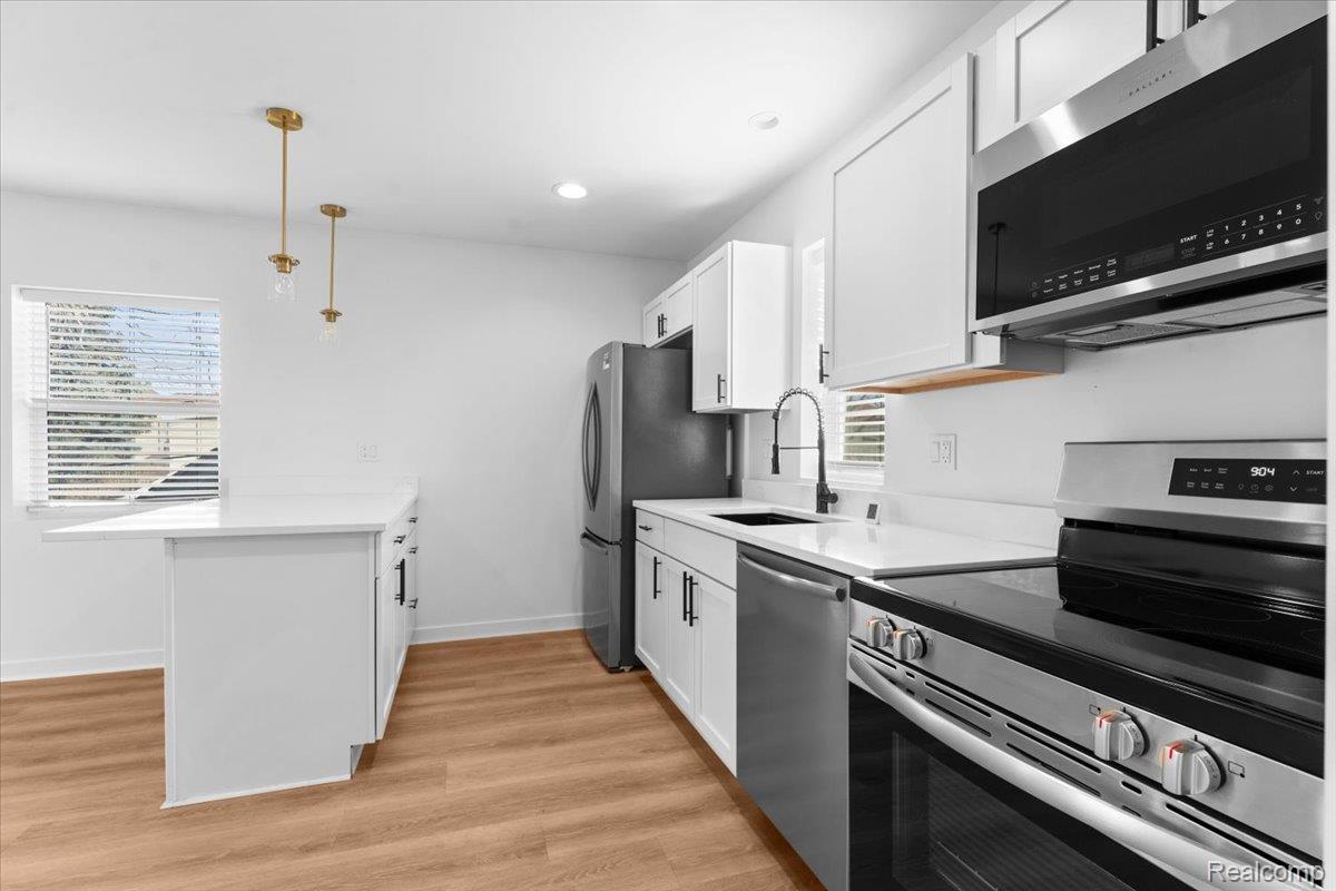 1440 Lakepointe Street