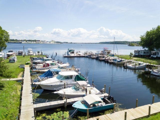 846 S Lakeshore Drive