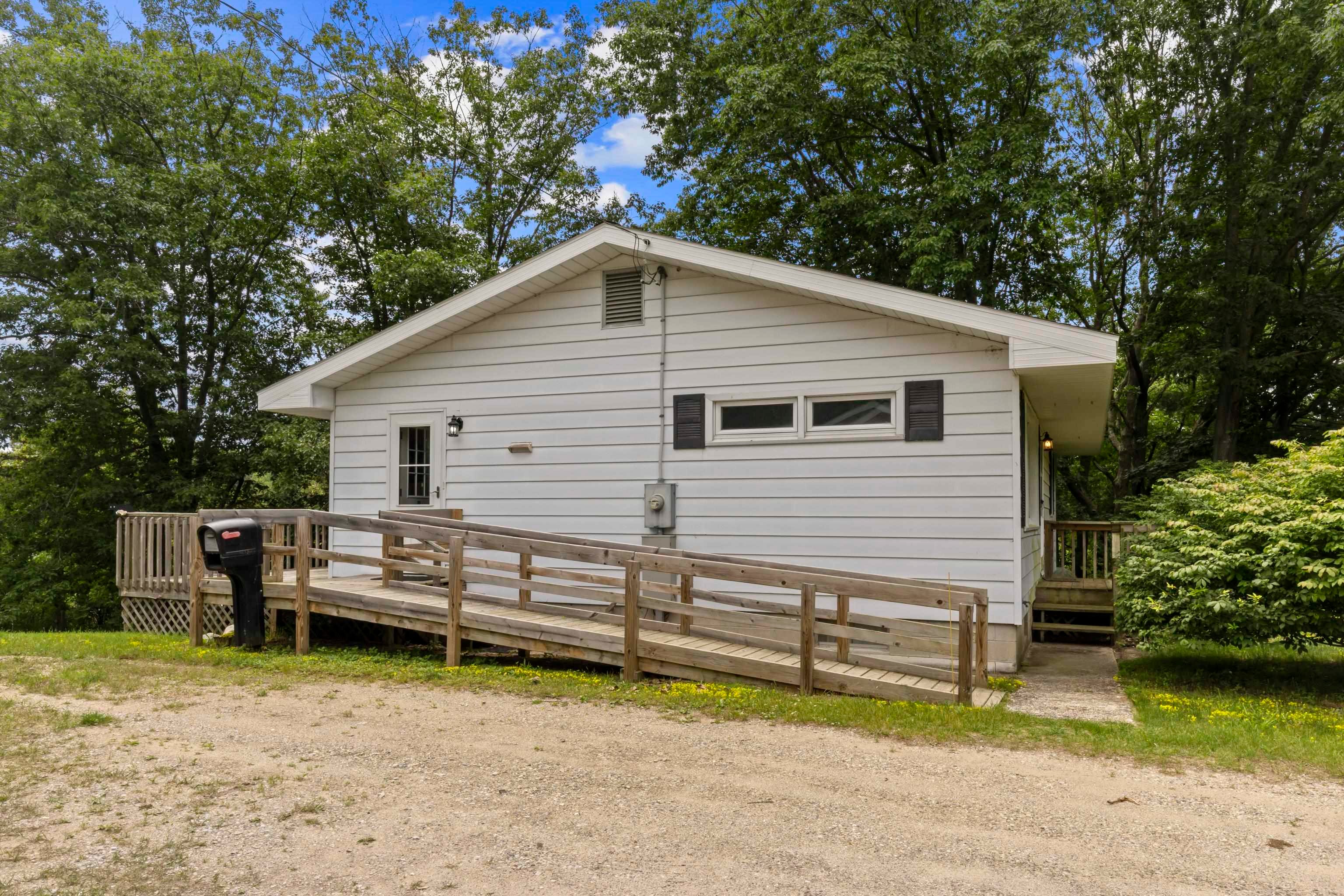 4091 N Scenic Highway