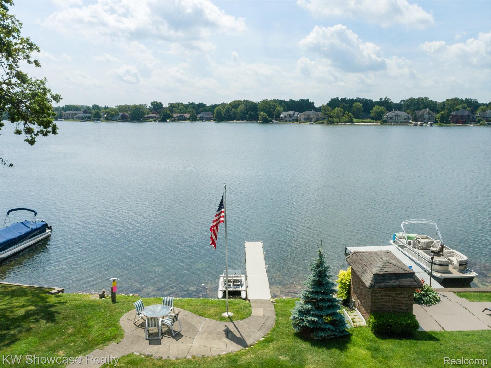 8741 Edgewood Park Drive