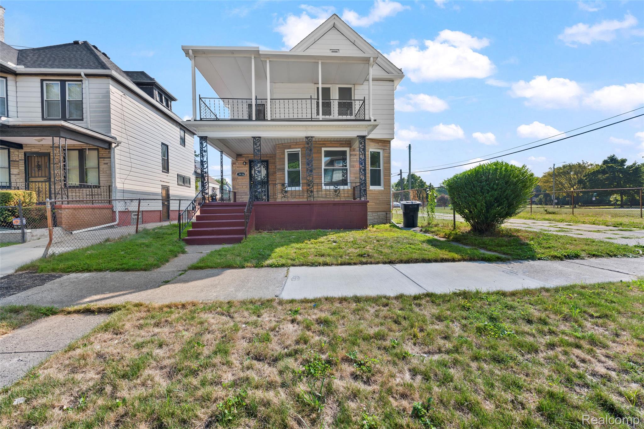 3636 Maxwell Street