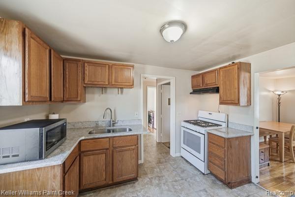 3072 Henrydale Street