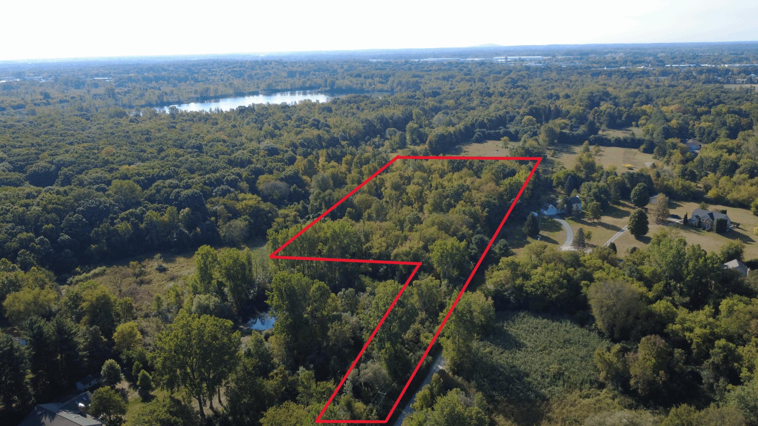 727 W W. Maple Road Road