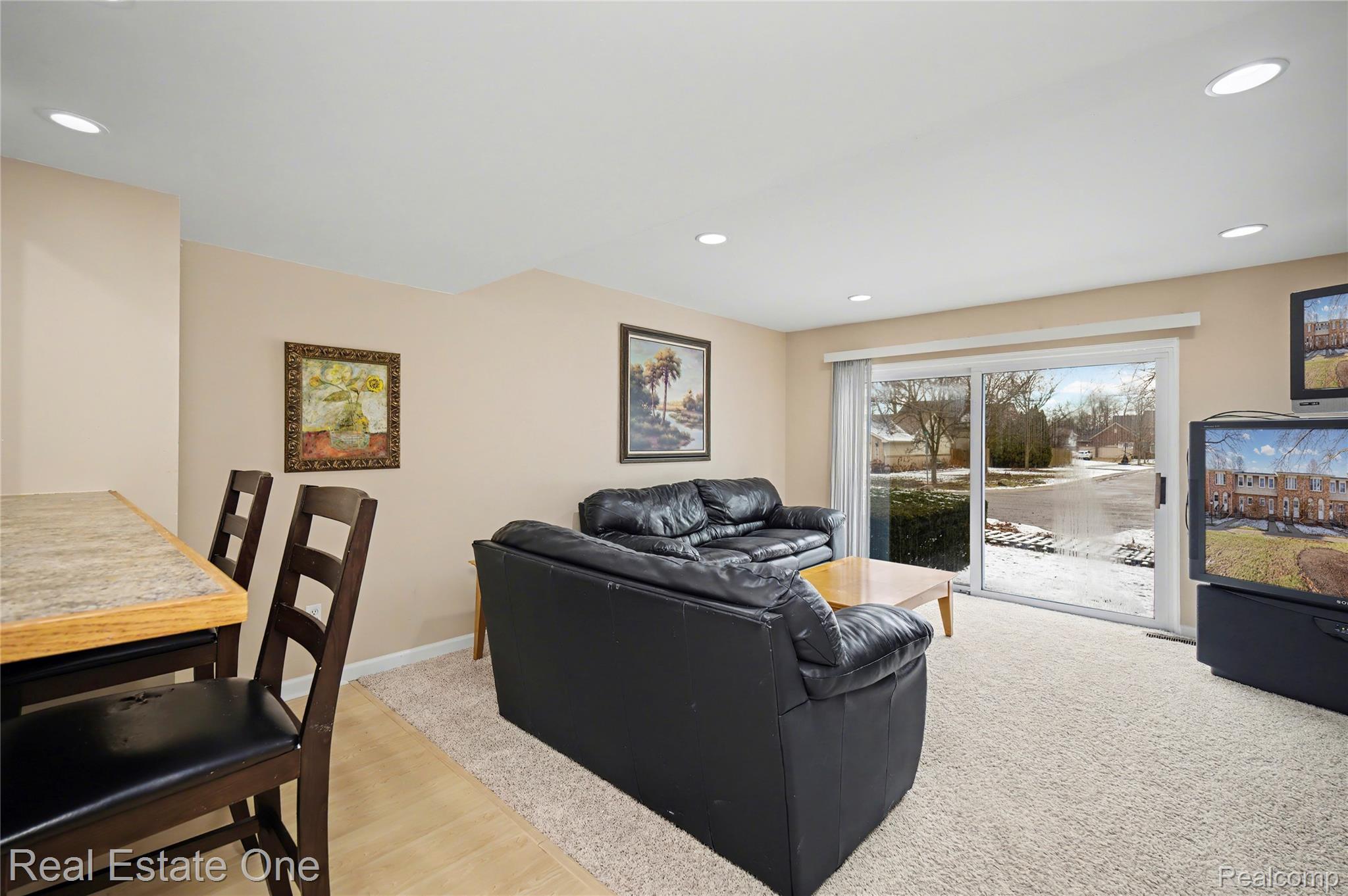 2579 Kingstowne Drive