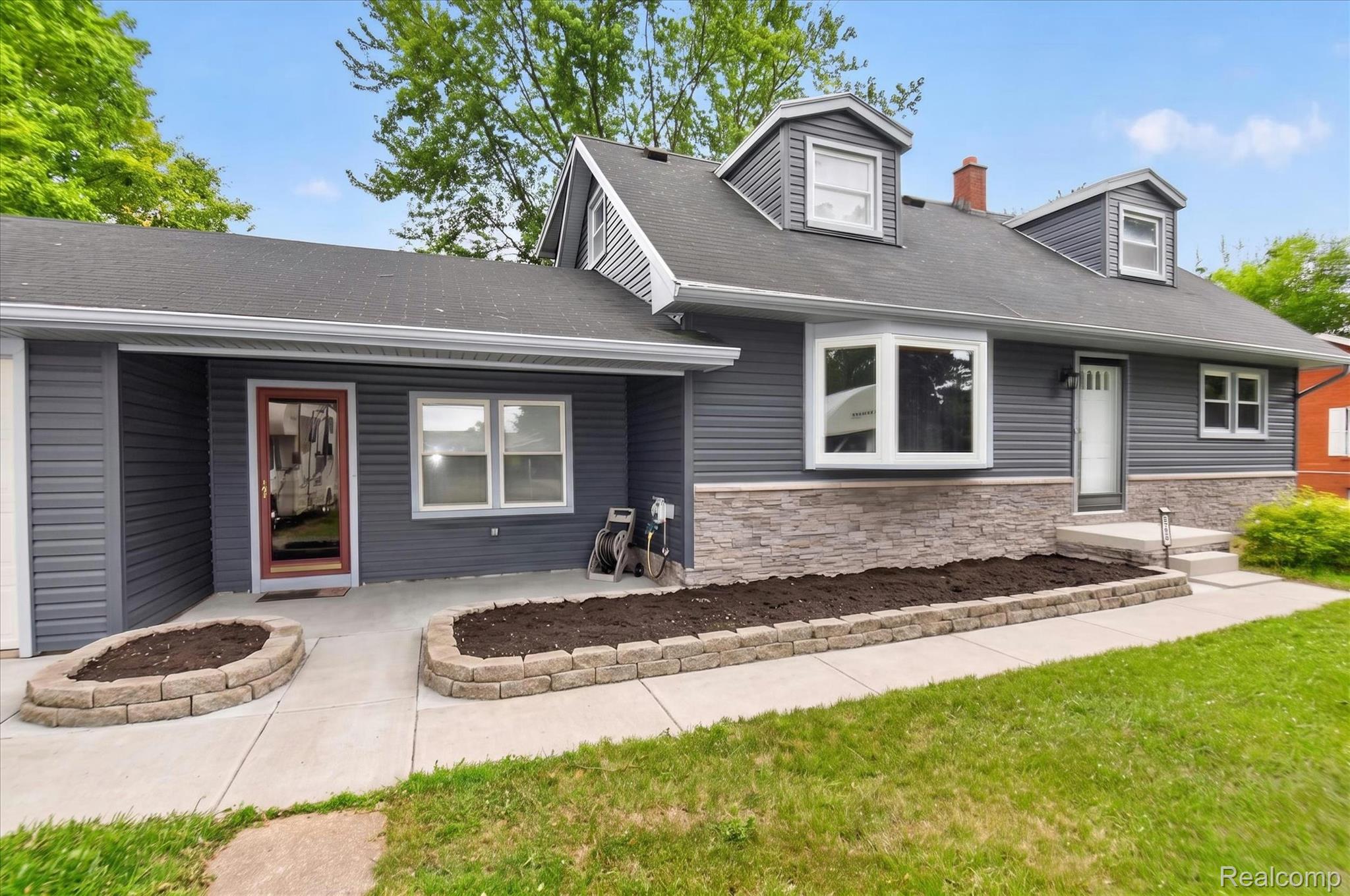 245 Bates Lane