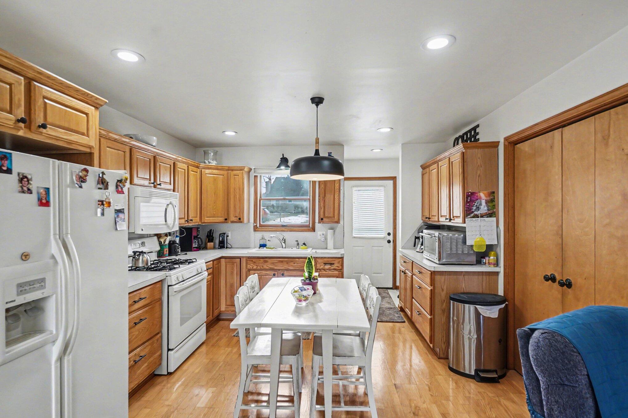 445 Pettibone Drive