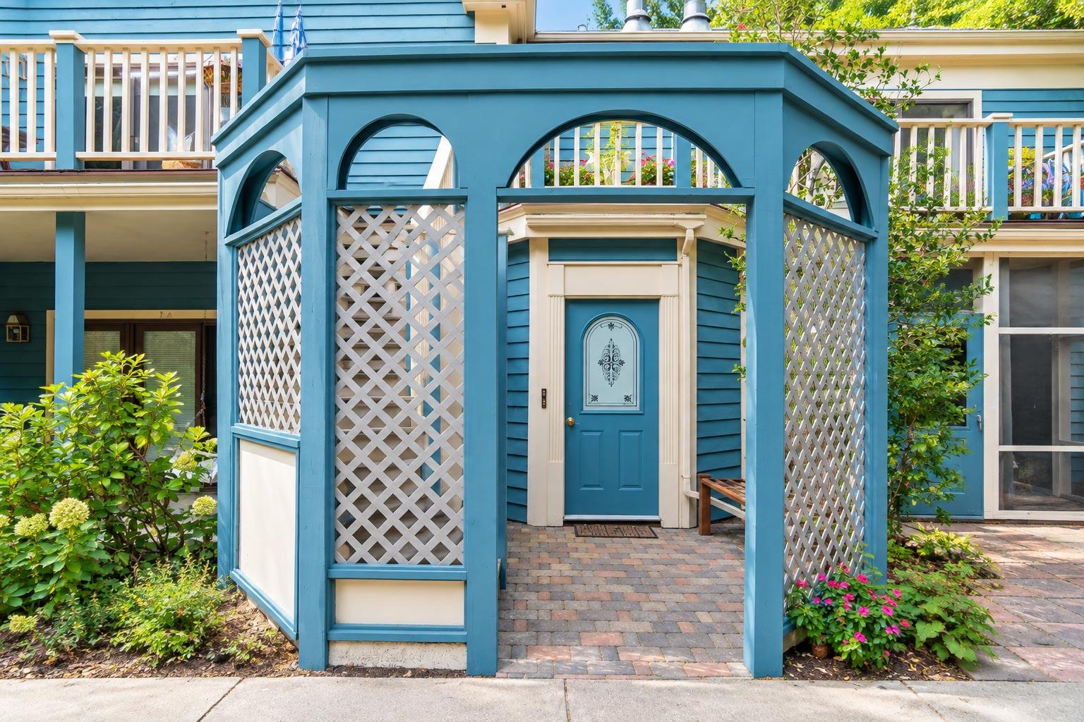 800 North Shore Drive 2