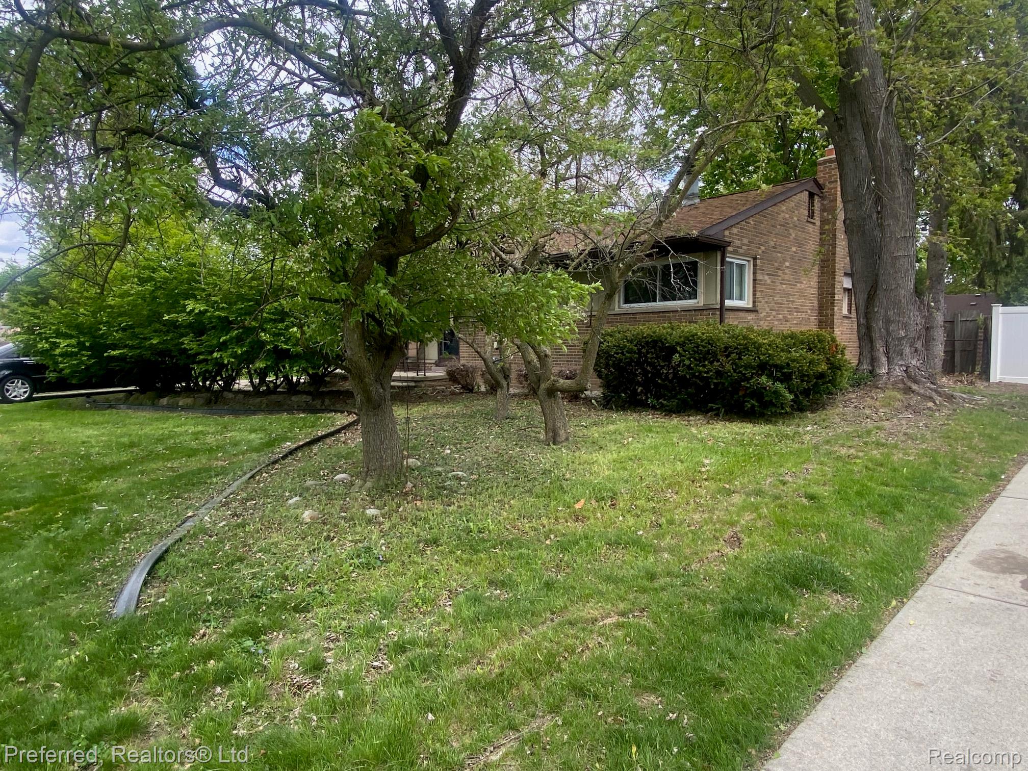 28918 Red Leaf Lane