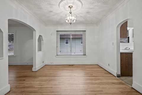 A home in RoyalOakCity_Oakland