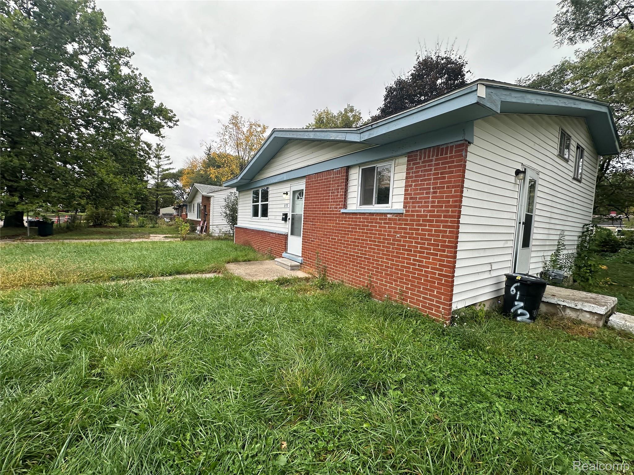 6172 Harwood Road