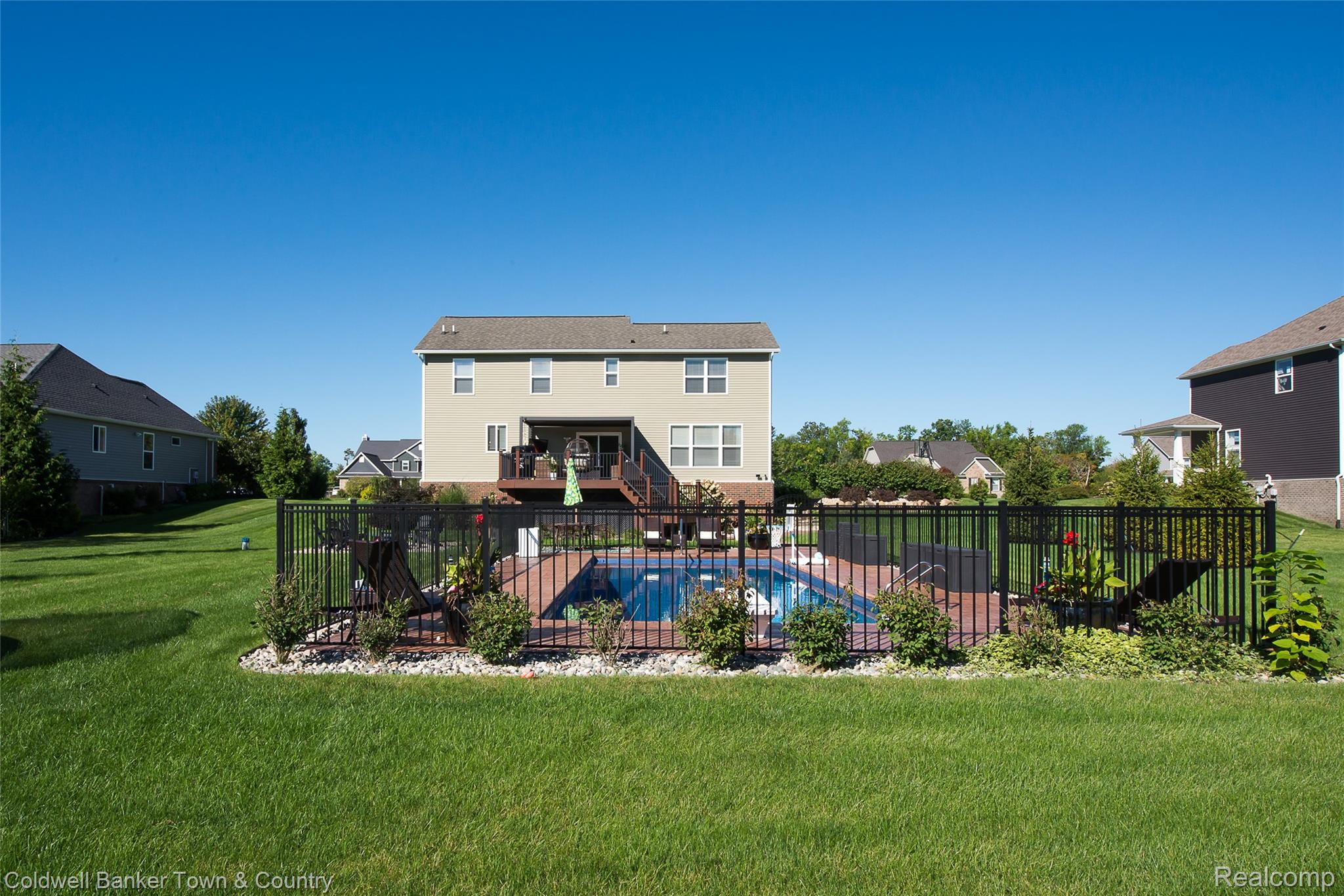 352 Daubony Drive