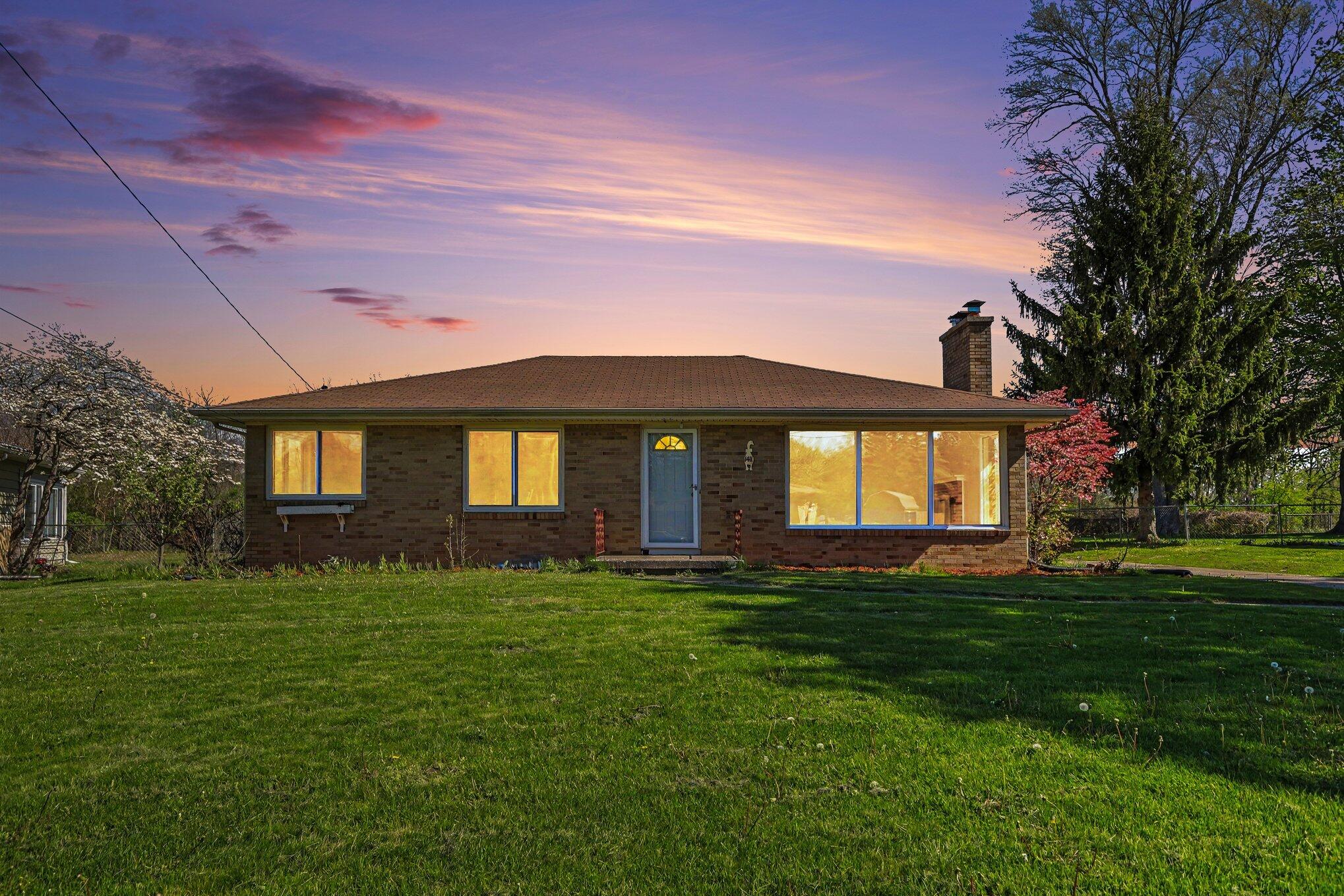 1411 Meadowlane Drive SE