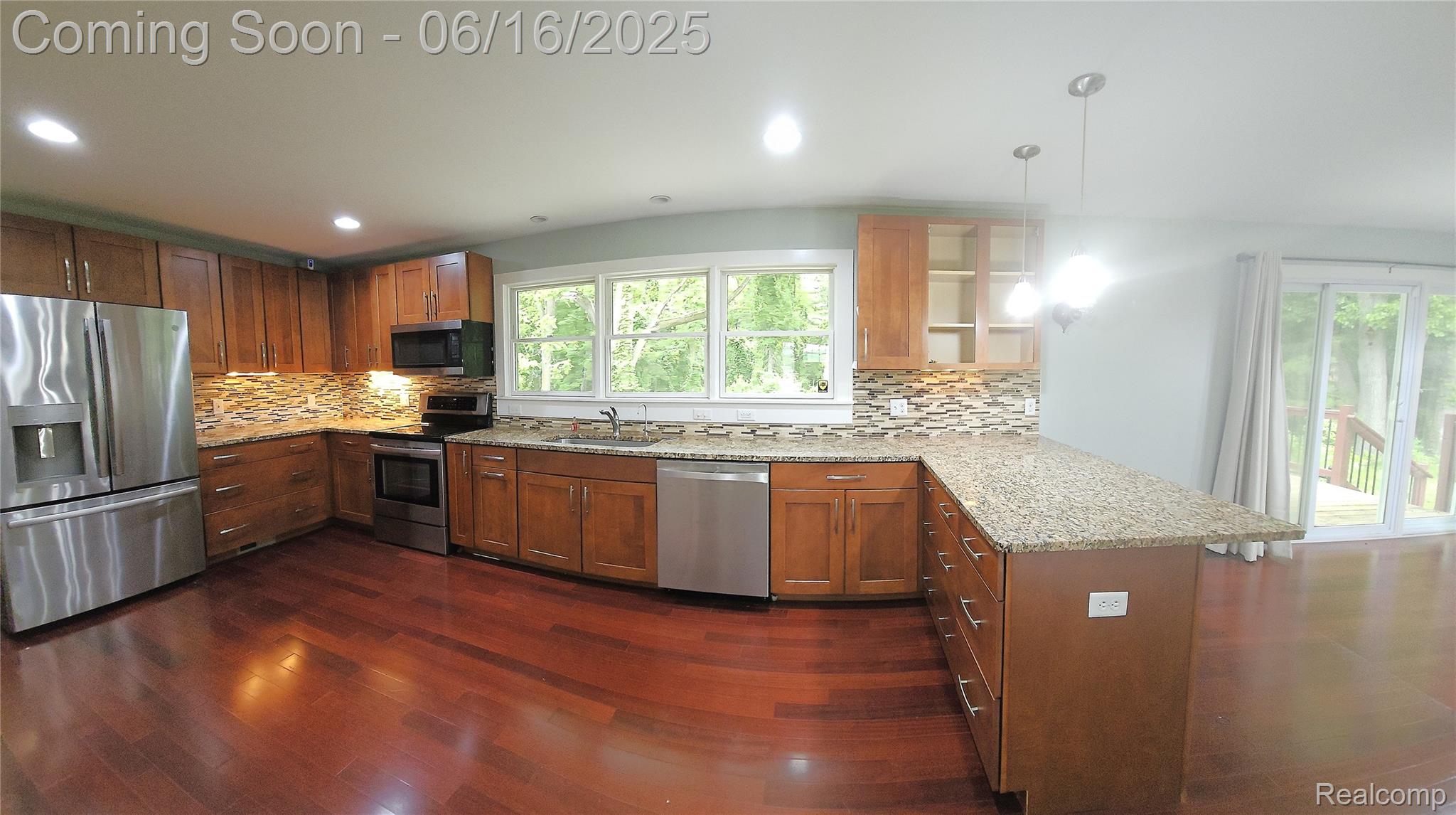 6778 Strawberry Lake Road