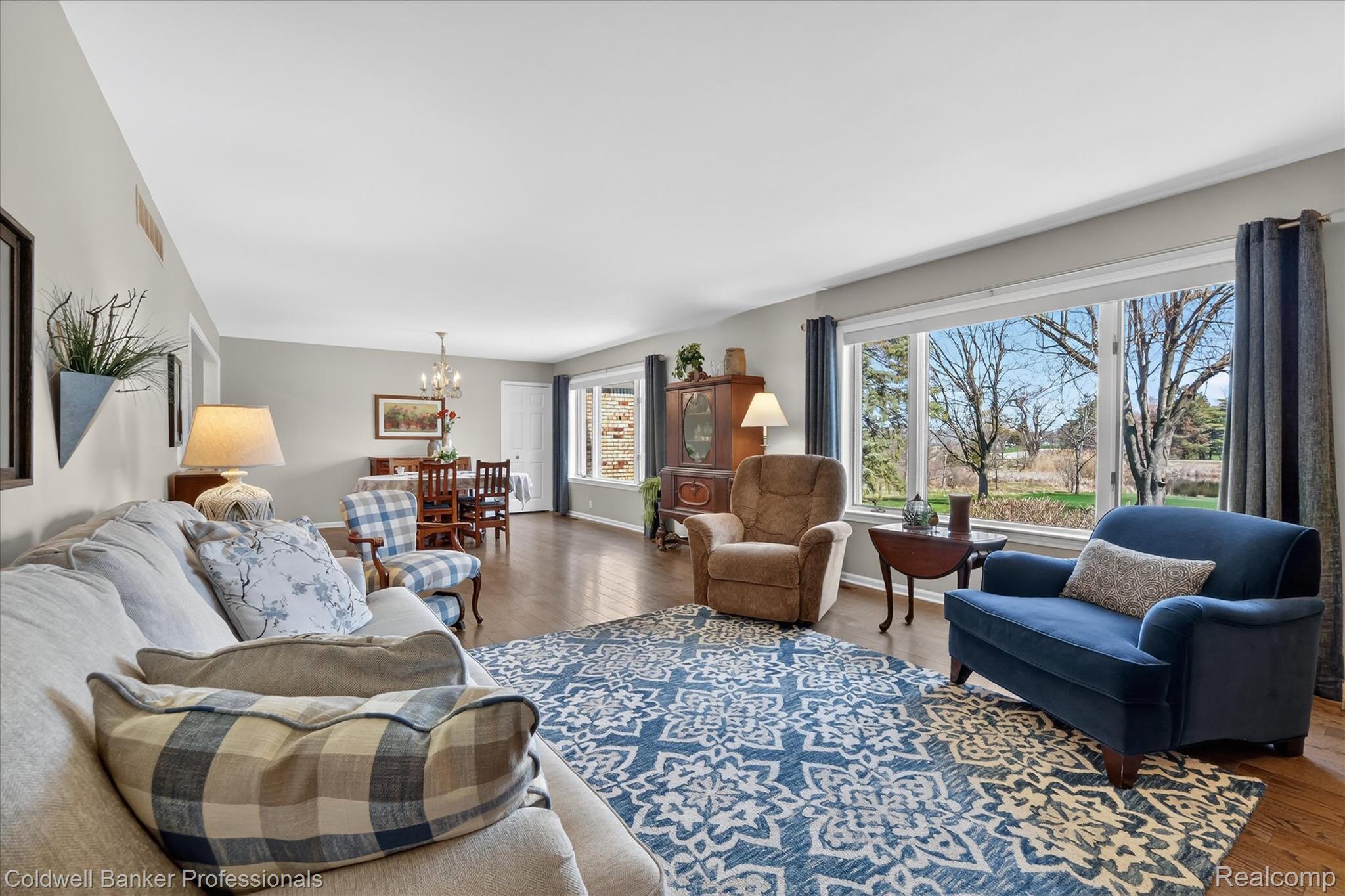 4380 Warwick Circle Drive