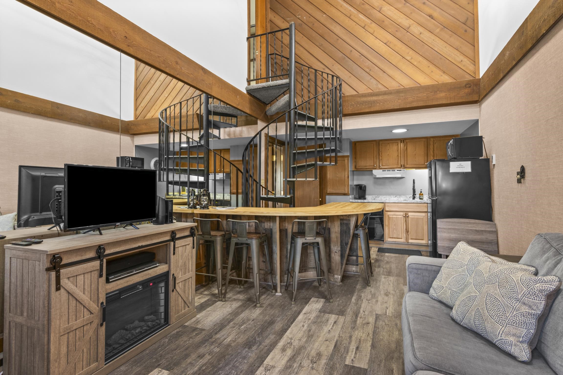 6519 Schuss Mountain Lane