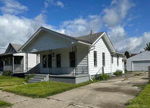 11011 Hupp Avenue Warren City MI 48089