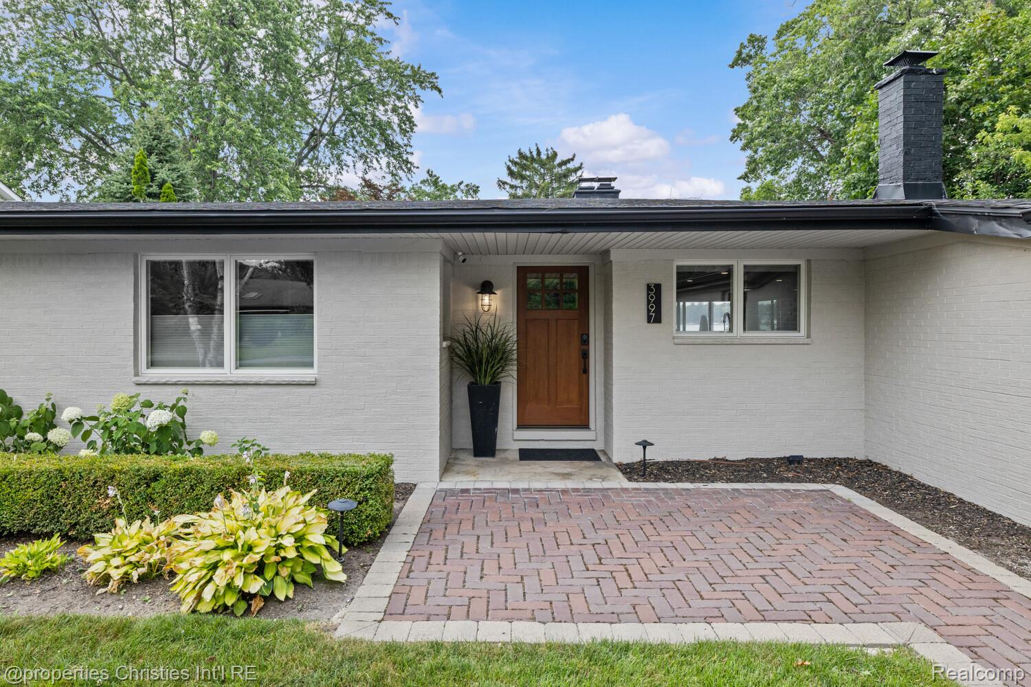 3997 Dill Drive
