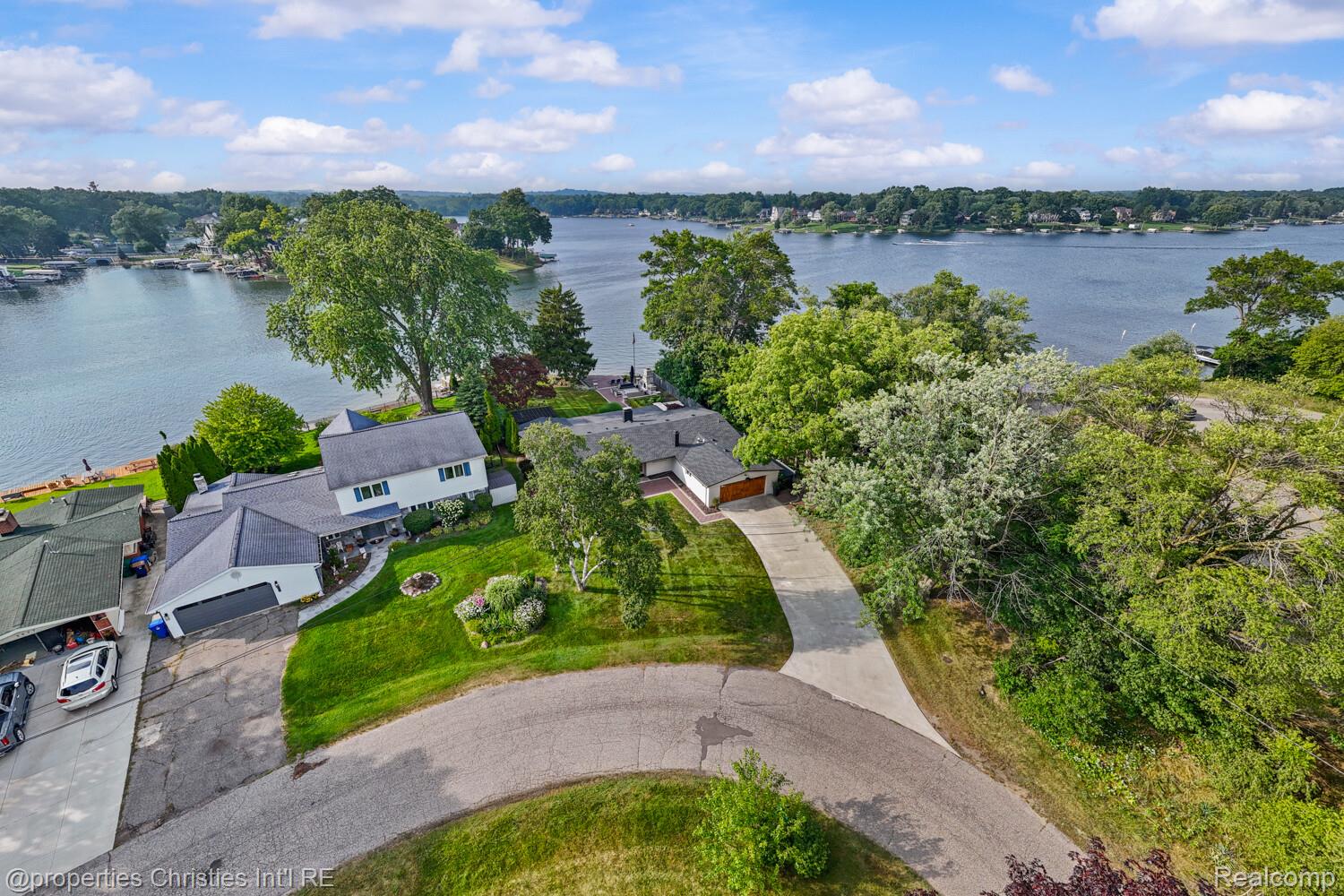 3997 Dill Drive