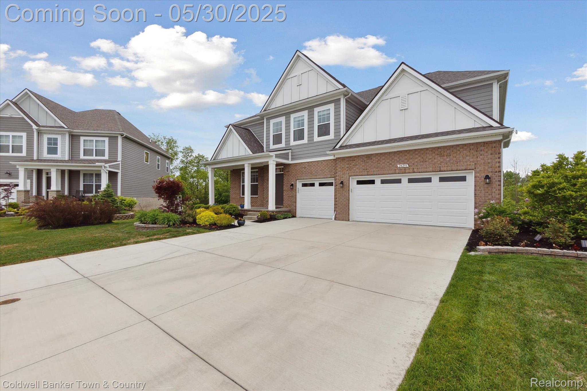 24295 BAY LAUREL Lane