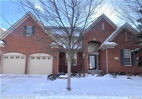 41593 CUMMINGS Lane Novi City MI 48377