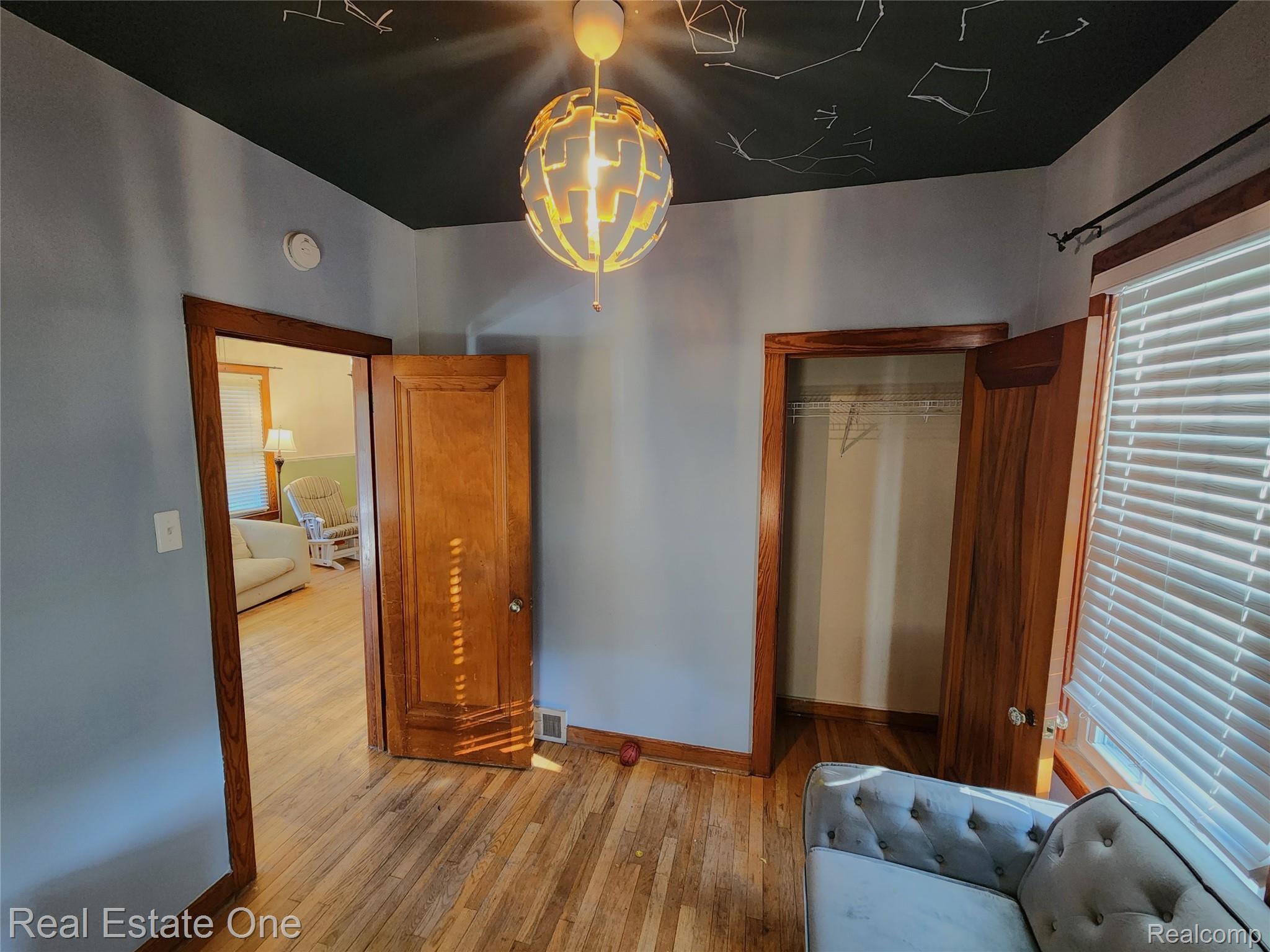 2153 Wiltshire Road