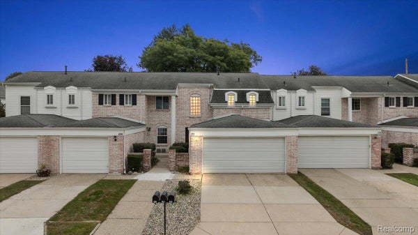 171 MANOR WAY # 146, ROCHESTER HILLS, MI 48309 - Image 20b28cabae92ce854fd41b5a04d3517a/2877906601