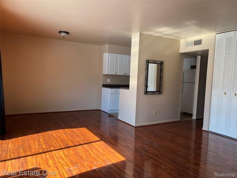 Tiny photo for 1868 Colonial Village Way #4, Waterford Charter Township, MI 48328 (MLS # 20261016611)