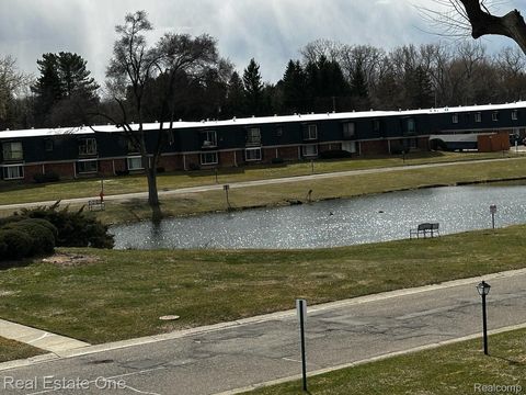 Tiny photo for 1868 Colonial Village Way #4, Waterford Charter Township, MI 48328 (MLS # 20261016611)