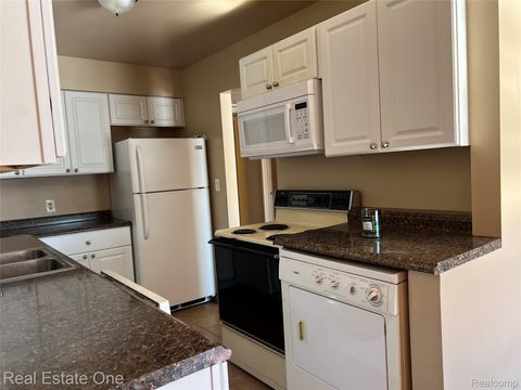 Tiny photo for 1868 Colonial Village Way #4, Waterford Charter Township, MI 48328 (MLS # 20261016611)