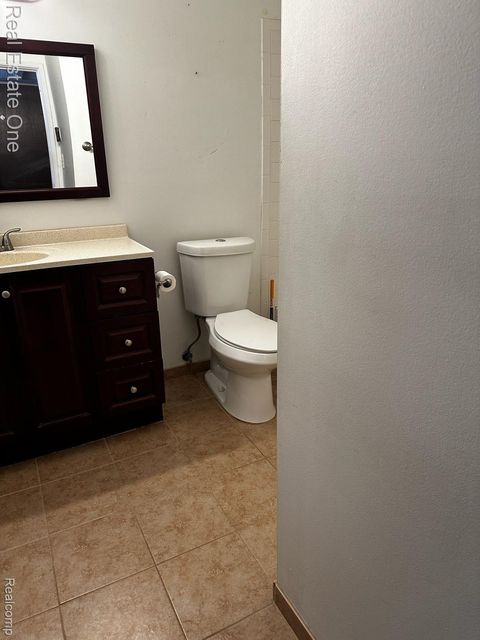 Tiny photo for 1868 Colonial Village Way #4, Waterford Charter Township, MI 48328 (MLS # 20261016611)