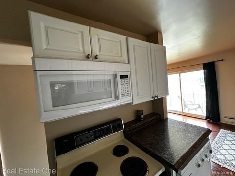 Tiny photo for 1868 Colonial Village Way #4, Waterford Charter Township, MI 48328 (MLS # 20261016611)