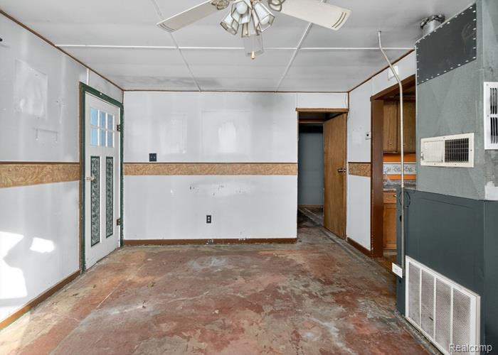 1702 N M- 43 Highway