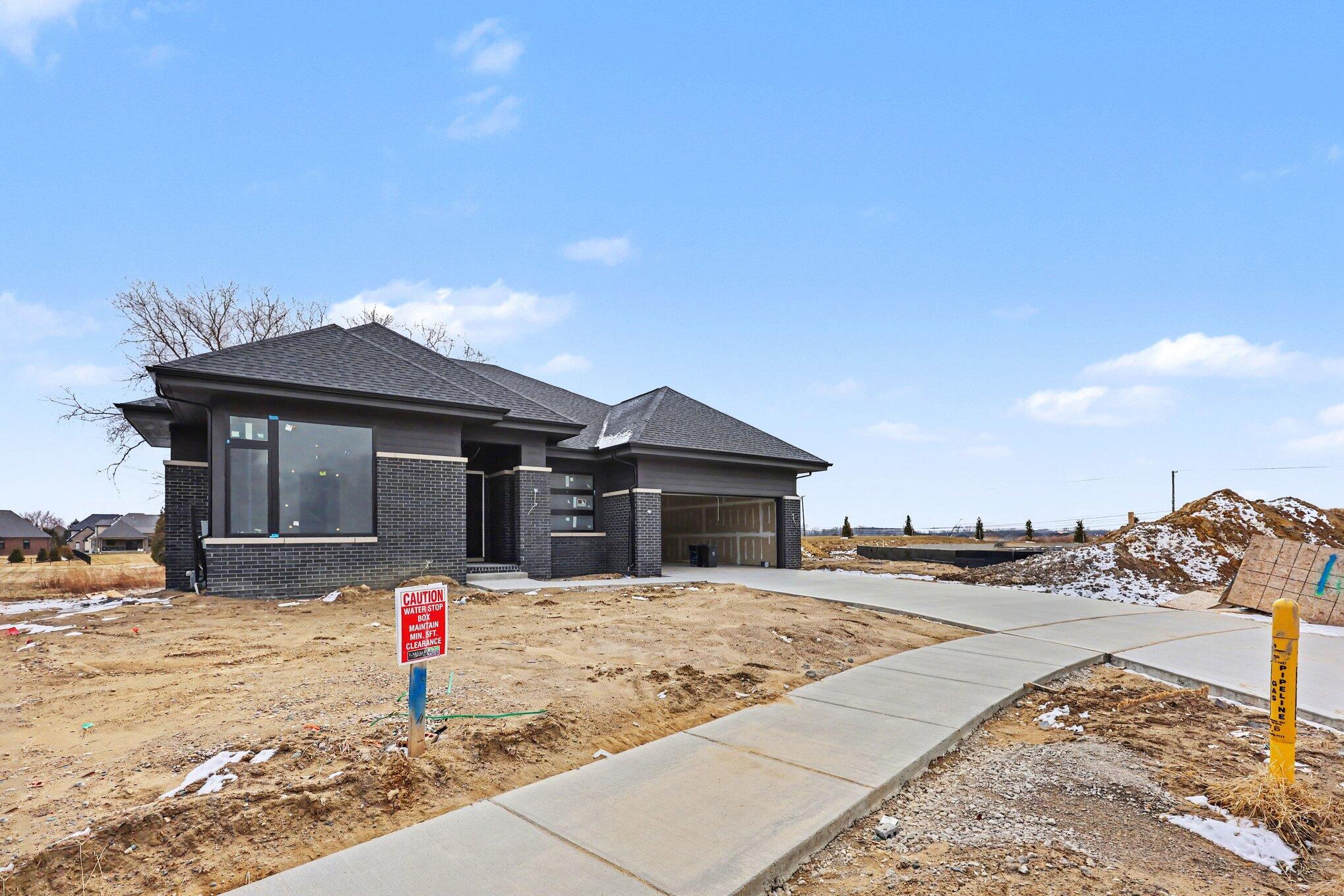 57078 Meadowridge Drive